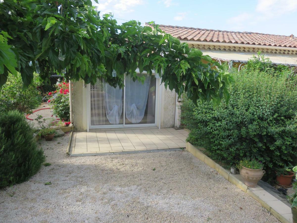 Charmant Appartement Saint Gely Cornillon Exterior foto